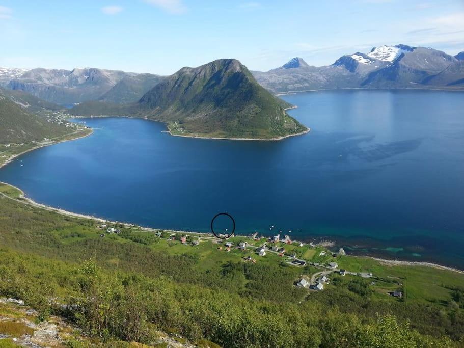 Leilighet I Rorbu Pa Kaldfarnes - Yttersia Senja Bagian luar foto